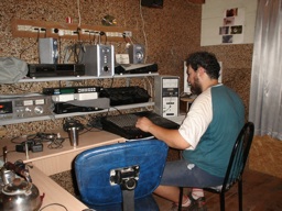 Fabián at the Carbono studio in 200